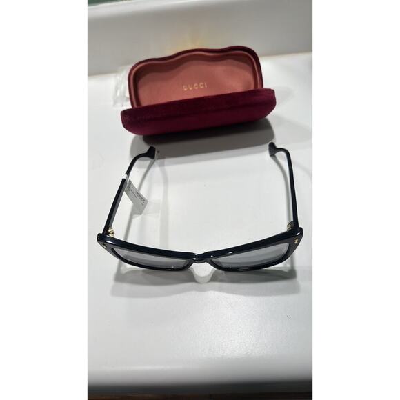 Gucci Rectangle Cat Eye Sunglasses Black